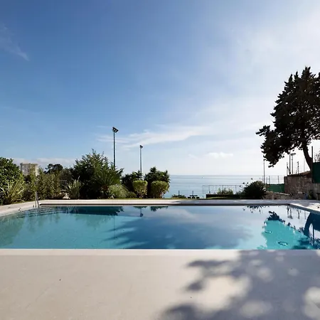 Monaco Country Park 1 Bed شقة *